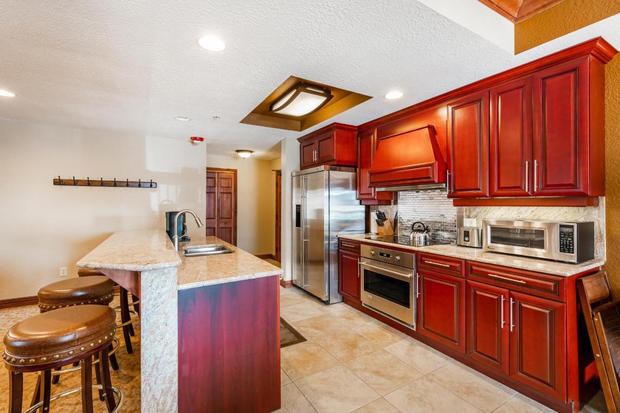 At Canyons By White Pines Apart-hotel 5*