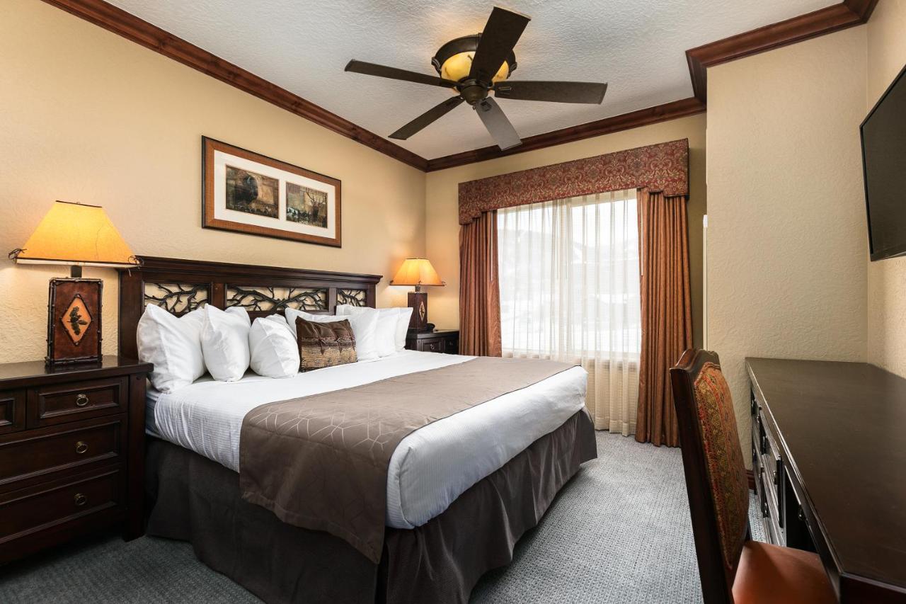 At Canyons By White Pines Aparthotel Park City