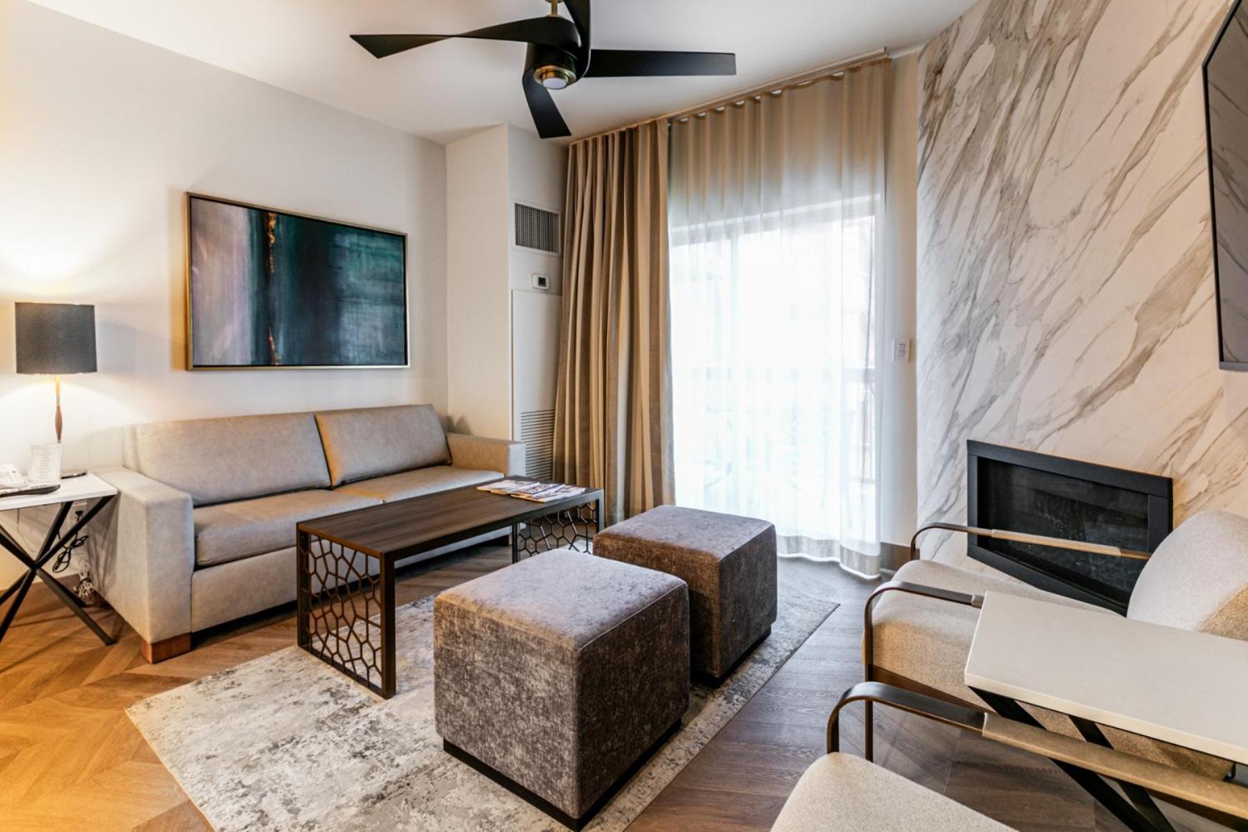 At Canyons By White Pines Aparthotel