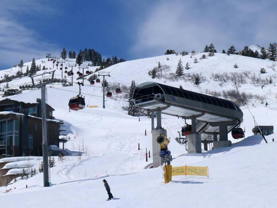 At Canyons By White Pines Apart-hotel