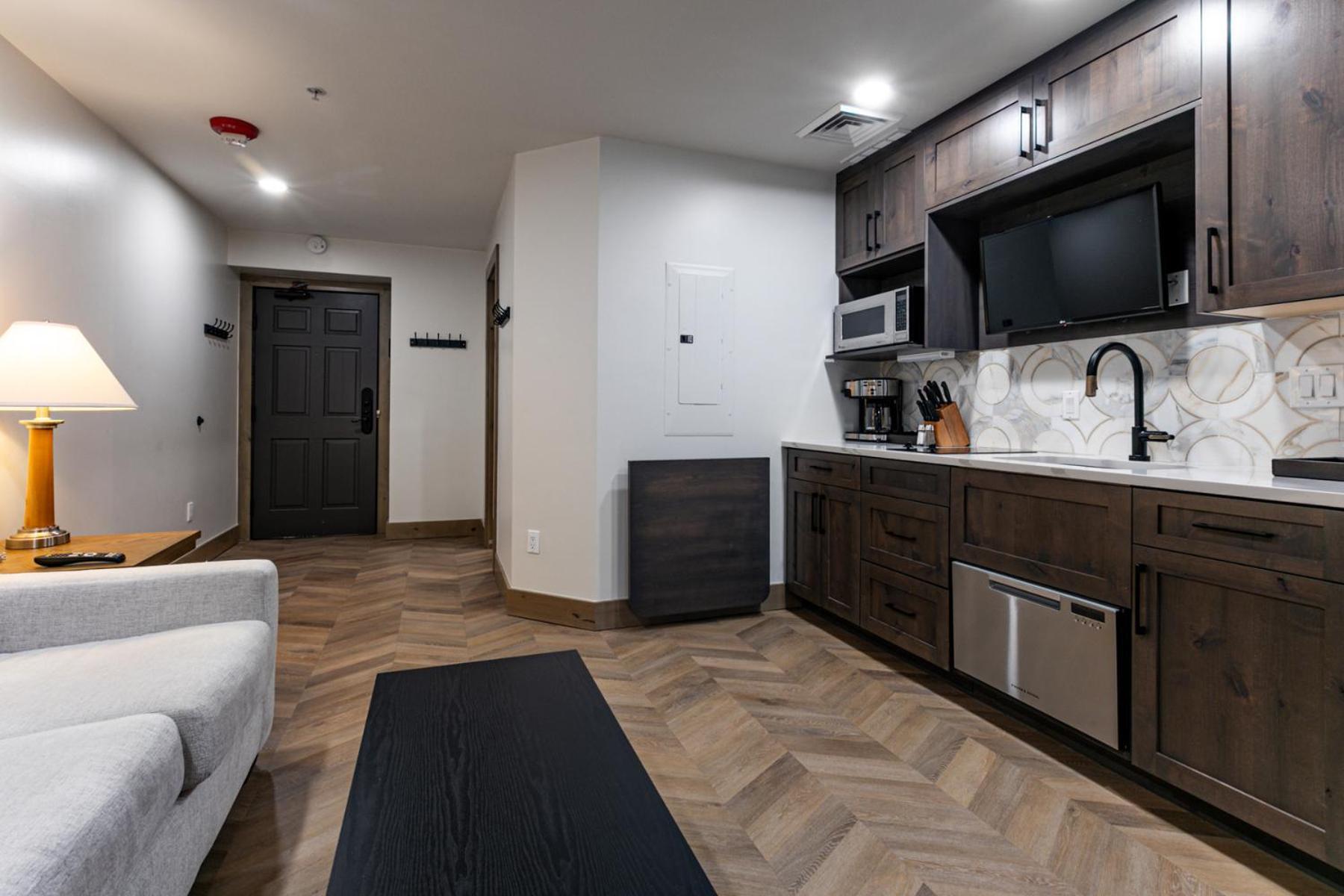 At Canyons By White Pines 5* Park City