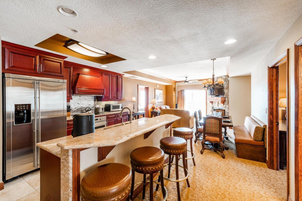 At Canyons By White Pines 5* Park City