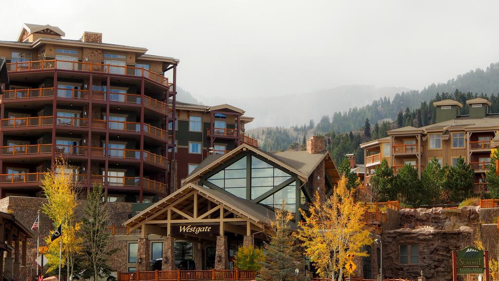 At Canyons By White Pines Aparthotel