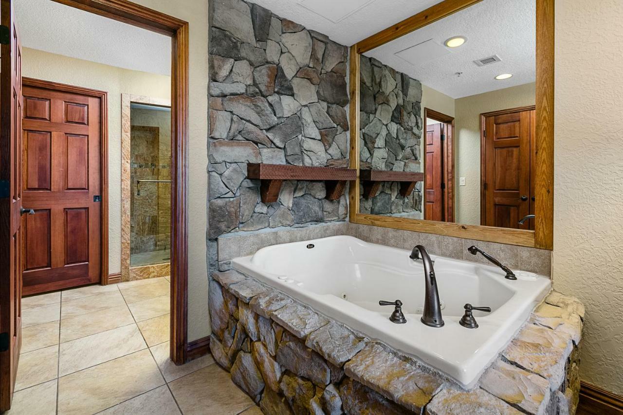 At Canyons By White Pines Aparthotel Park City