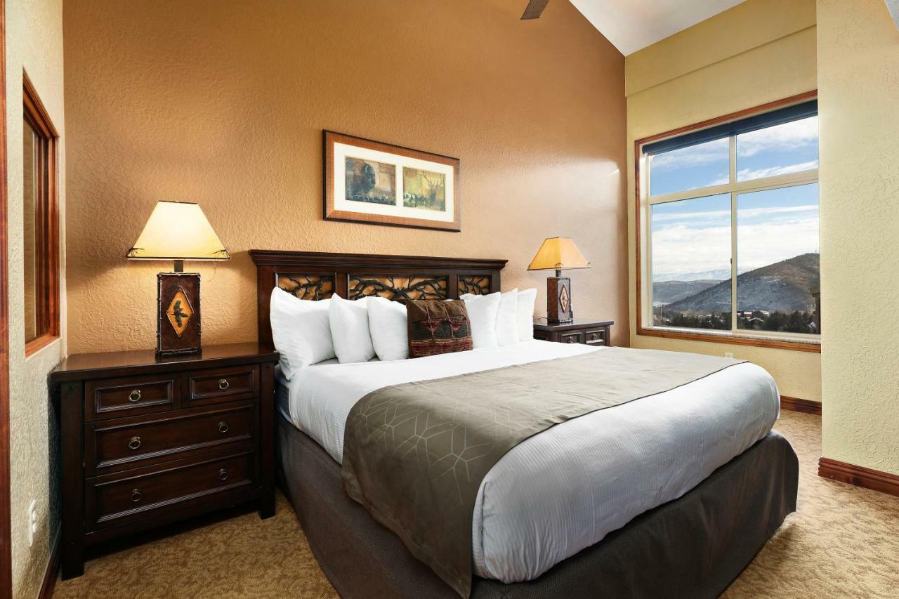 At Canyons By White Pines Aparthotel 5*