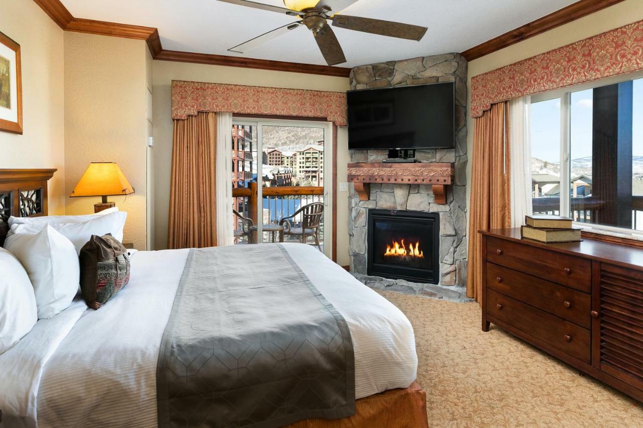 At Canyons By White Pines 5*